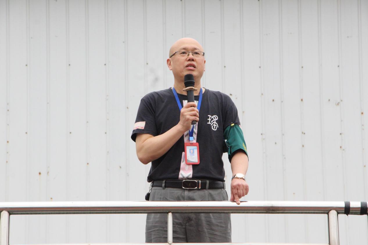 3.学校校长助理杨林钟总结疏散演练情况