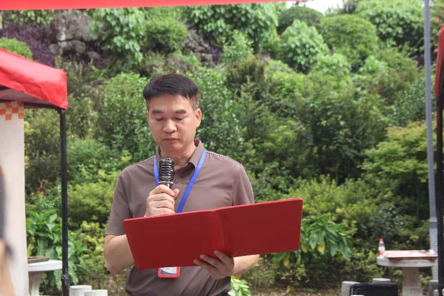 1.副校长黄强新讲话