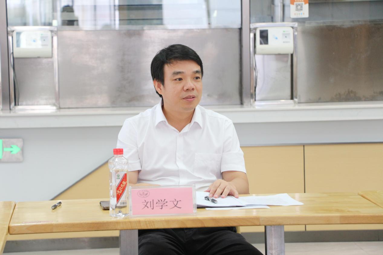 02学校党委书记、校长刘学文发言