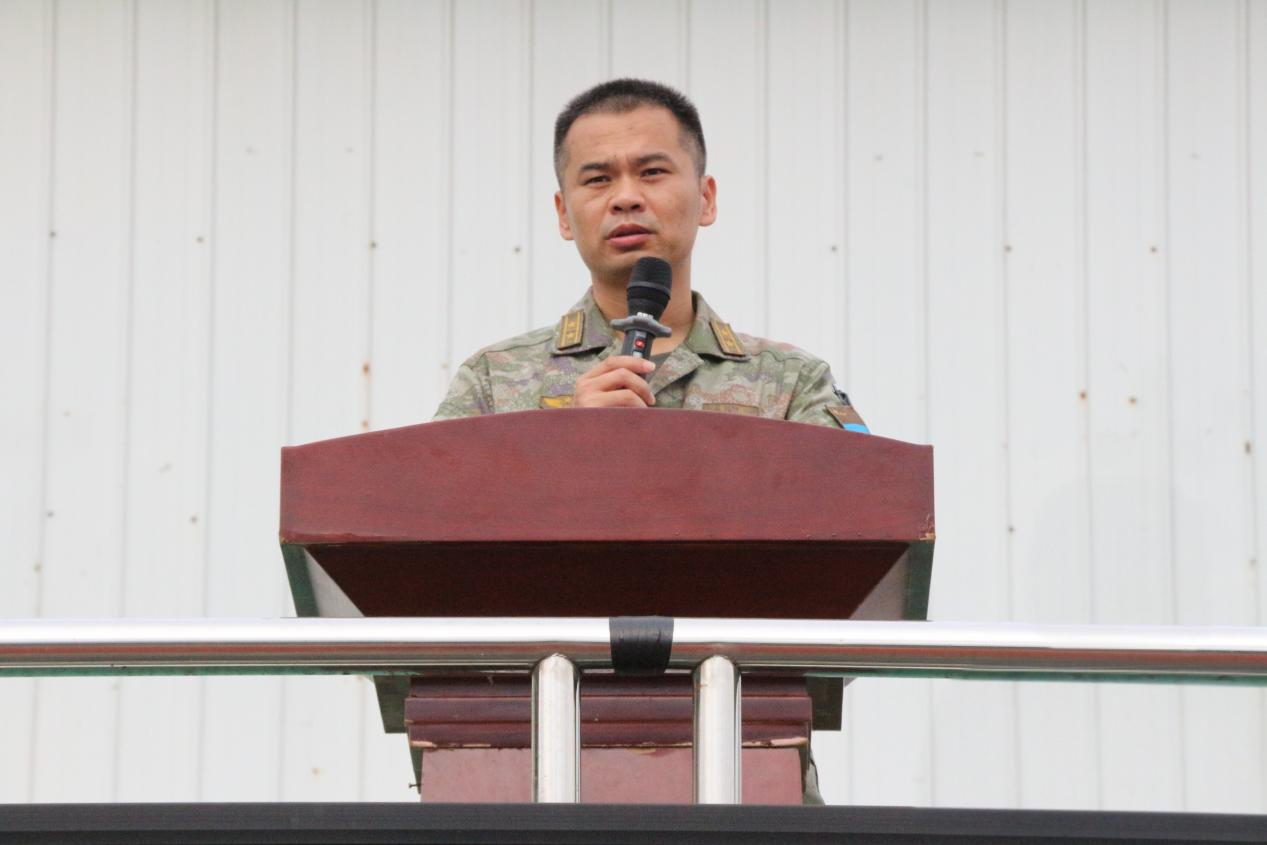 6.驻柳某部中校大队长李政讲话