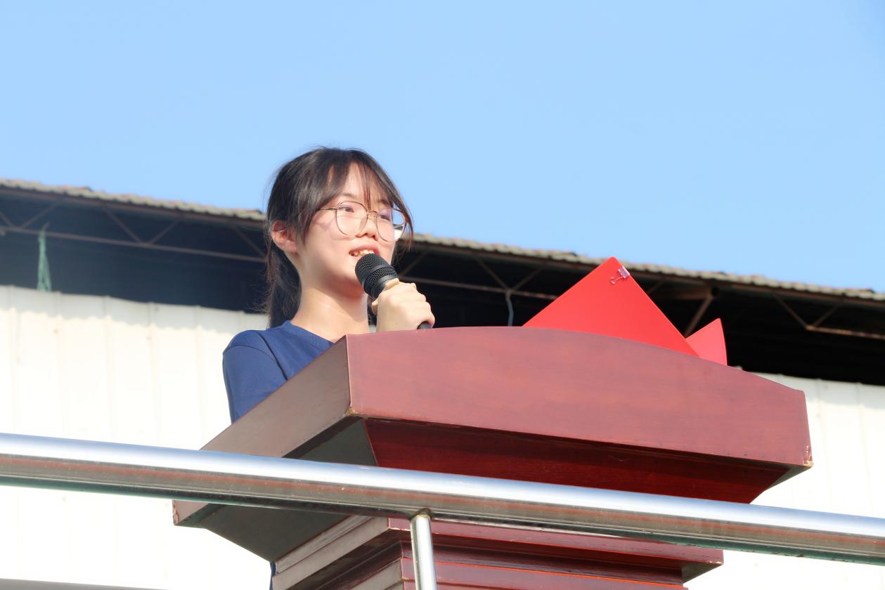 6.2025级新生学生代表发言